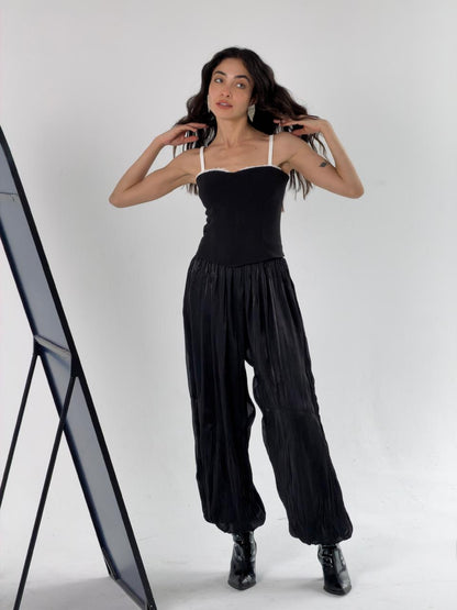 The Moments Pants - Black